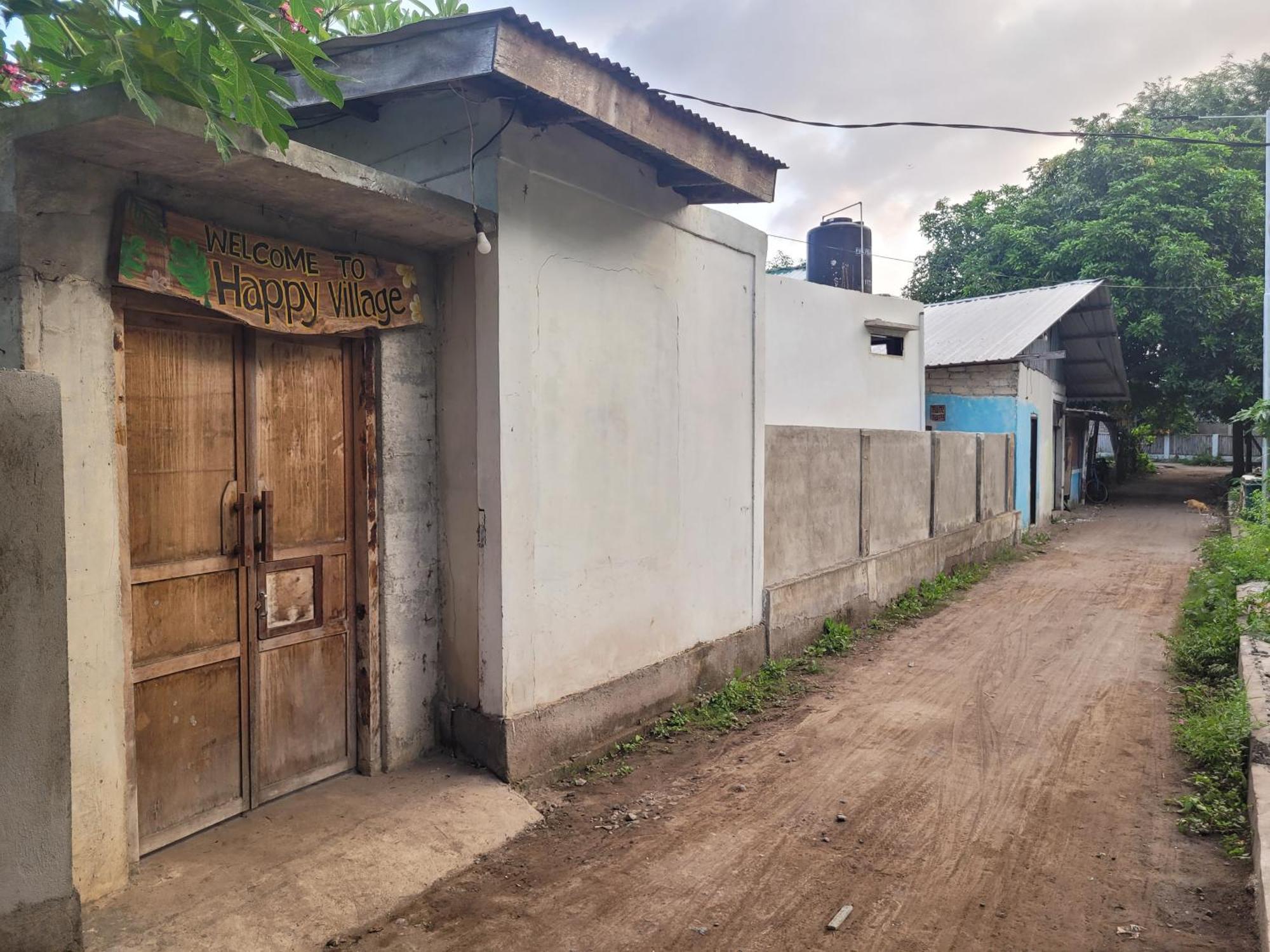 Happy Village Gili Air Exterior photo